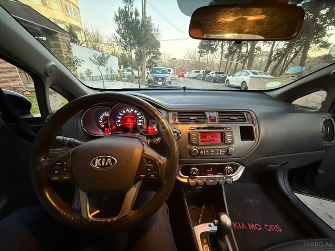 Kia Rio-13