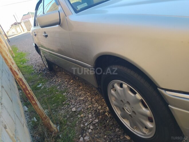Mercedes C 220 1996, 358,000 km - 2.2 л - Bakı