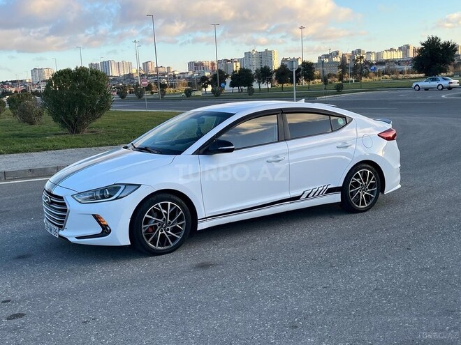 Hyundai Elantra 2016, 176,000 km - 1.6 l - Bakı