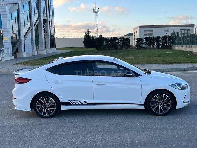 Hyundai Elantra 2016, 176,000 km - 1.6 l - Bakı