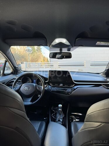 Toyota C-HR 2019, 32,200 km - 1.2 l - Bakı