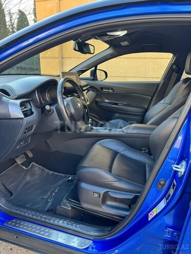 Toyota C-HR 2019, 32,200 km - 1.2 l - Bakı