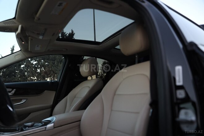 Mercedes C 300-8