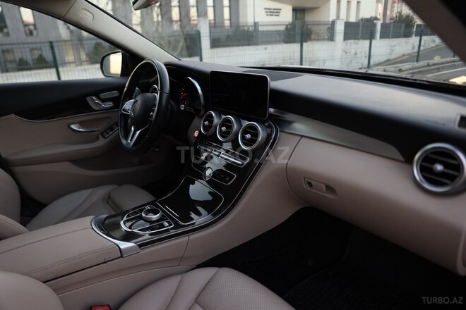 Mercedes C 300-12