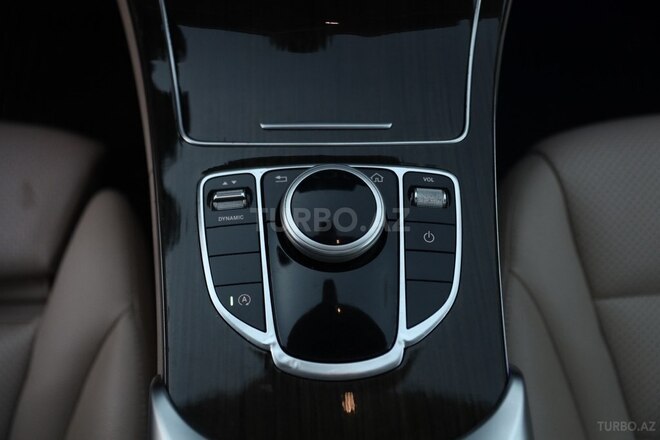 Mercedes C 300-17