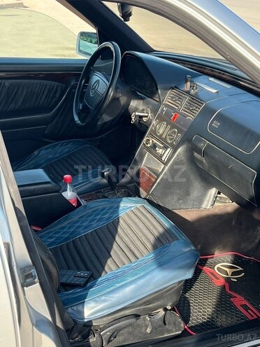 Mercedes C 200 1995, 241,213 km - 2.0 л - Xudat