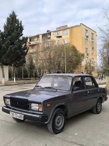 LADA (VAZ) 2107-1