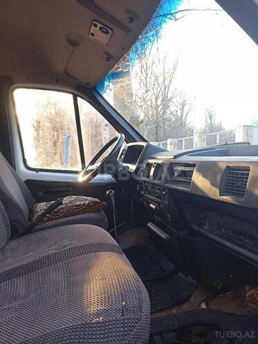 GAZ 2705 2002, 338,718 km - 2.3 l - Qusar
