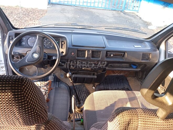 GAZ 2705 2002, 338,718 km - 2.3 l - Qusar