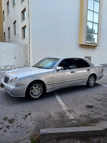 Mercedes E 220 1998, 406,000 km - 2.2 l - Bakı