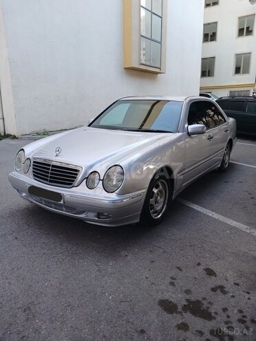 Mercedes E 220 1998, 406,000 km - 2.2 l - Bakı