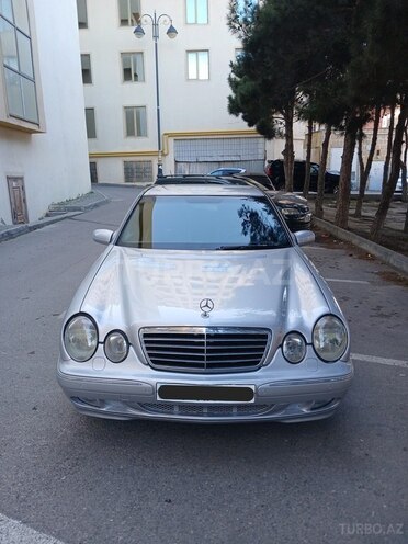 Mercedes E 220 1998, 406,000 km - 2.2 l - Bakı