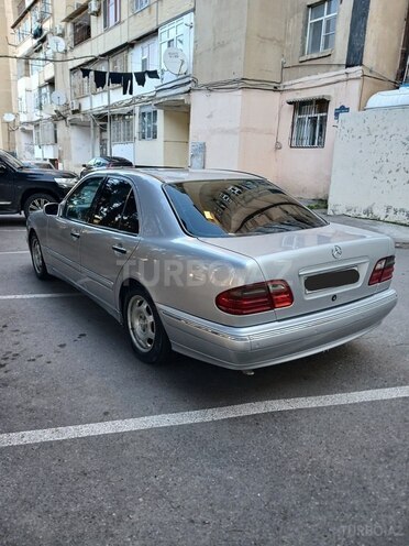 Mercedes E 220 1998, 406,000 km - 2.2 l - Bakı