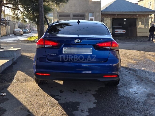 Kia Forte 2017, 112,000 km - 2.0 l - Quba