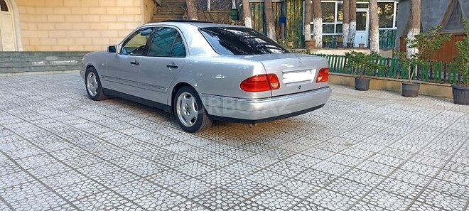 Mercedes E 240 1998, 352,323 km - 2.4 l - Xırdalan