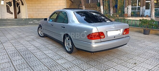 Mercedes E 240 1998, 352,323 km - 2.4 l - Xırdalan