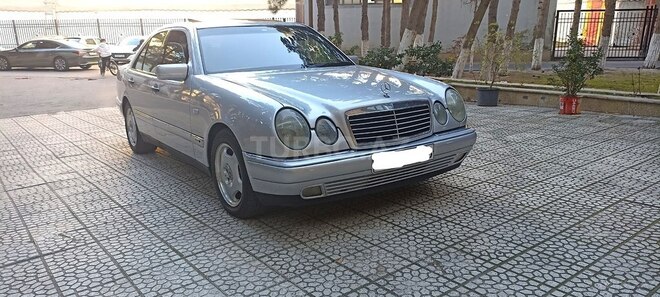 Mercedes E 240 1998, 352,323 km - 2.4 l - Xırdalan