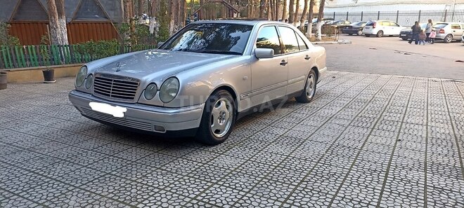 Mercedes E 240 1998, 352,323 km - 2.4 l - Xırdalan