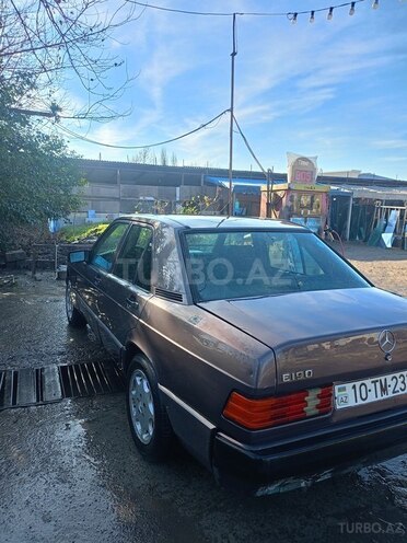 Mercedes 190 1991, 92,025 km - 1.8 l - Masallı