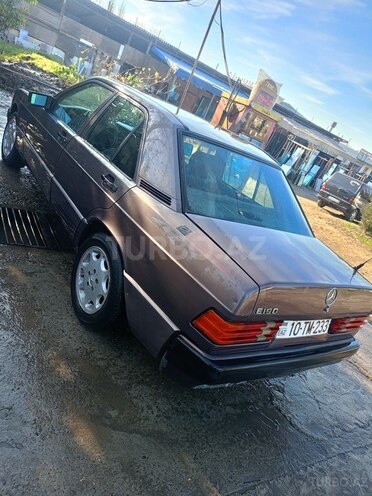 Mercedes 190 1991, 92,025 km - 1.8 l - Masallı
