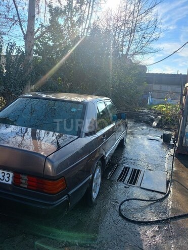 Mercedes 190 1991, 92,025 km - 1.8 l - Masallı