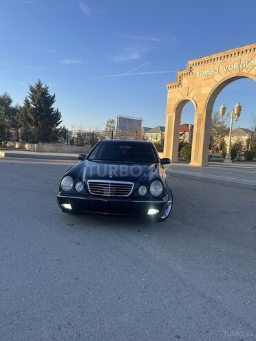 Mercedes E 240 2000, 280,800 km - 2.4 л - Yevlax
