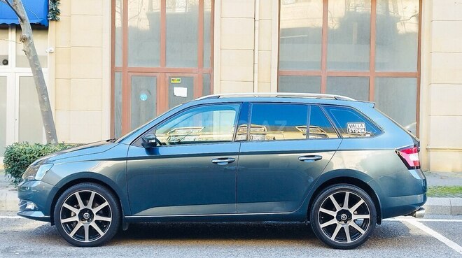 Skoda Fabia 2015, 192,500 km - 1.2 l - Bakı