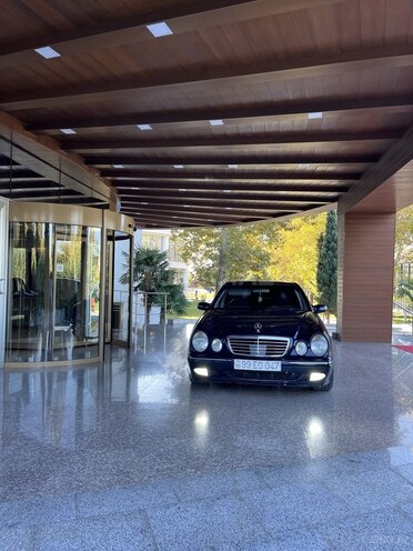 Mercedes E 240 2000, 280,800 km - 2.4 л - Yevlax