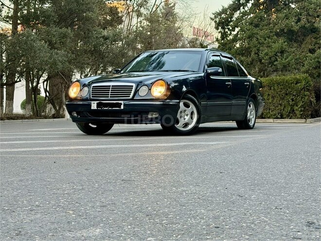 Mercedes E 220 1998, 258,000 km - 2.2 l - Bakı