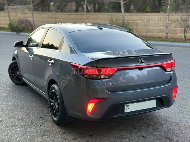 Kia Rio 2018, 128,000 km - 1.6 l - Bakı