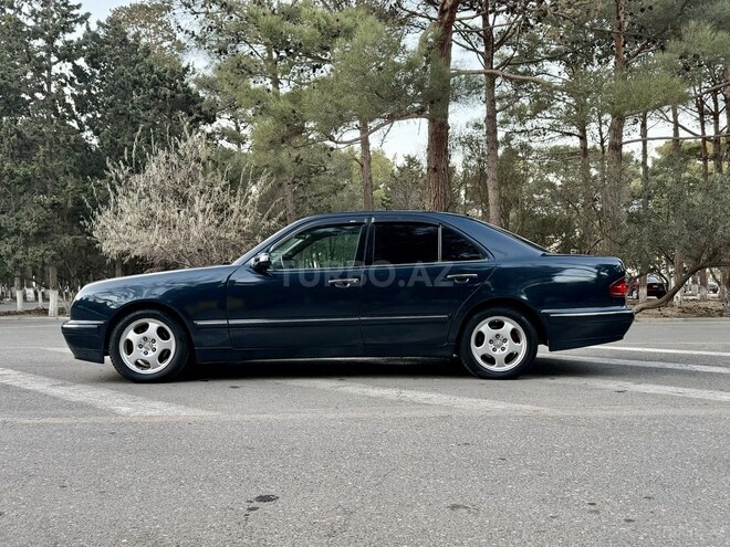 Mercedes E 220 1998, 258,000 km - 2.2 l - Bakı
