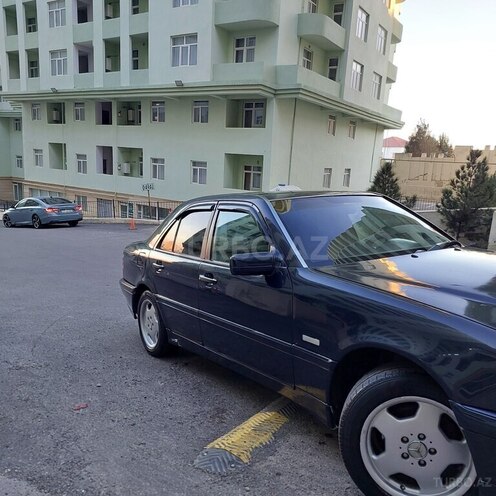 Mercedes C 200 1995, 289,000 km - 2.0 l - Bakı