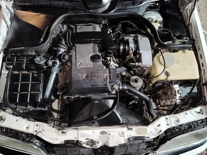 Mercedes C 220 1994, 404,700 km - 2.2 л - Biləsuvar