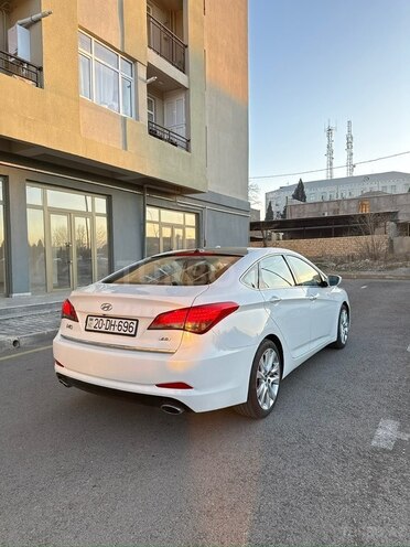 Hyundai i40 2013, 110,000 km - 2.0 l - Gəncə