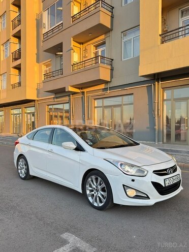 Hyundai i40 2013, 110,000 km - 2.0 l - Gəncə