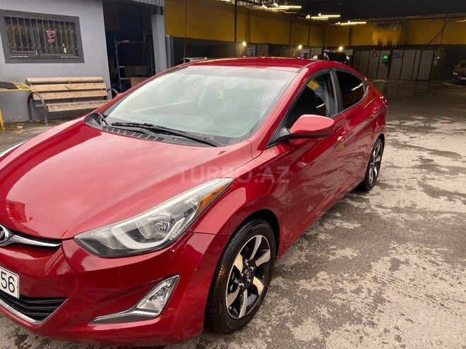 Hyundai Elantra-3