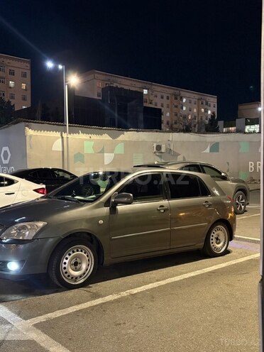 Toyota Corolla 2004, 260,725 km - 1.4 l - Sumqayıt