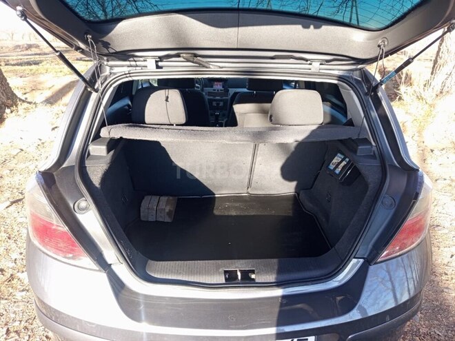 Opel Astra 2009, 250,000 km - 1.4 l - Goranboy