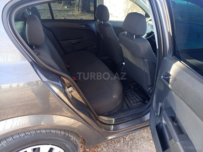 Opel Astra 2009, 250,000 km - 1.4 l - Goranboy