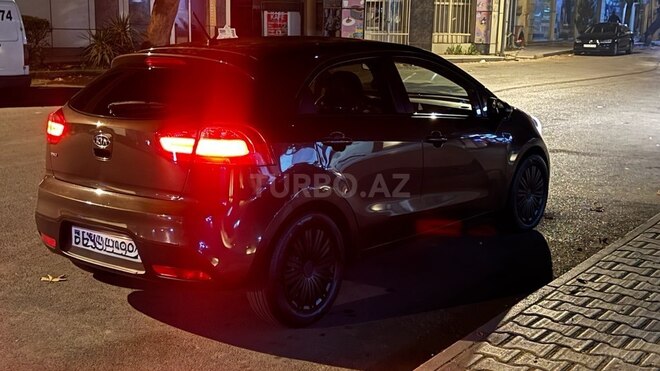 Kia Rio 2011, 285,000 km - 1.1 l - Bakı