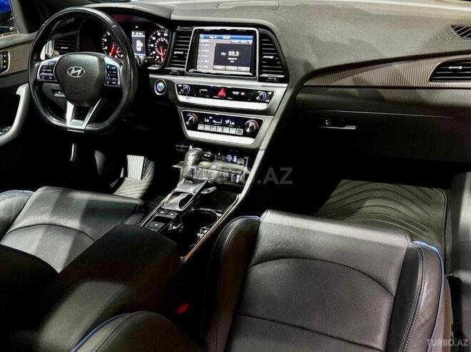 Hyundai Sonata-5