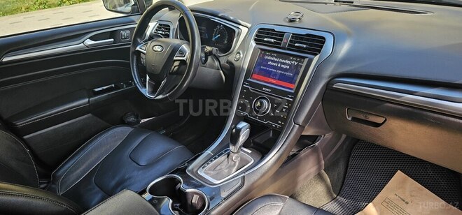 Ford Fusion (North America) 2015, 239,792 km - 2.0 l - Sumqayıt