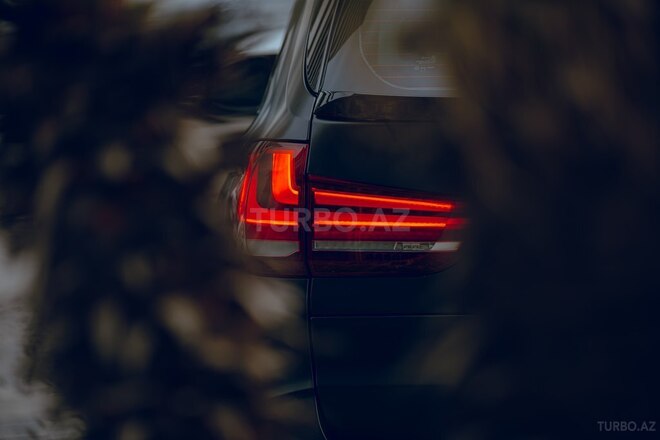 BMW X5 2018, 143,800 km - 3.0 l - Bakı