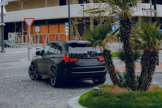 BMW X5 2018, 143,800 km - 3.0 l - Bakı