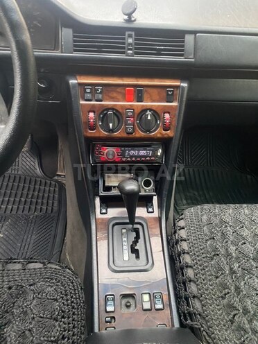 Mercedes 250 D 1995, 461,000 km - 2.5 l - Bakı