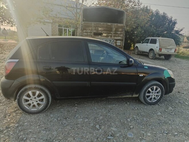 Kia Rio 2007, 320,000 km - 1.4 l - Mingəçevir