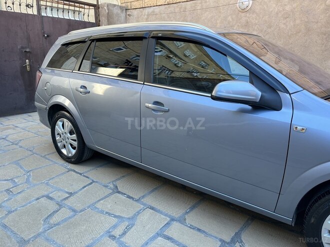 Opel Astra 2010, 190,000 km - 1.8 l - Bakı