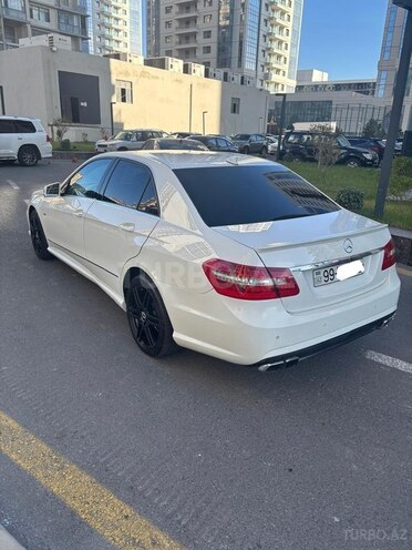 Mercedes E 250 2010, 232,800 km - 1.8 l - Bakı