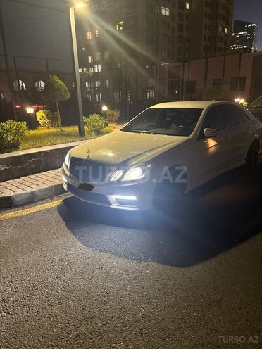Mercedes E 250 2010, 232,800 km - 1.8 l - Bakı
