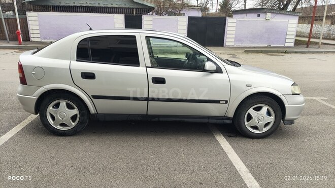 Opel Astra-2